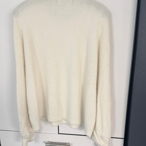 Women’s - Picture 4 of 4